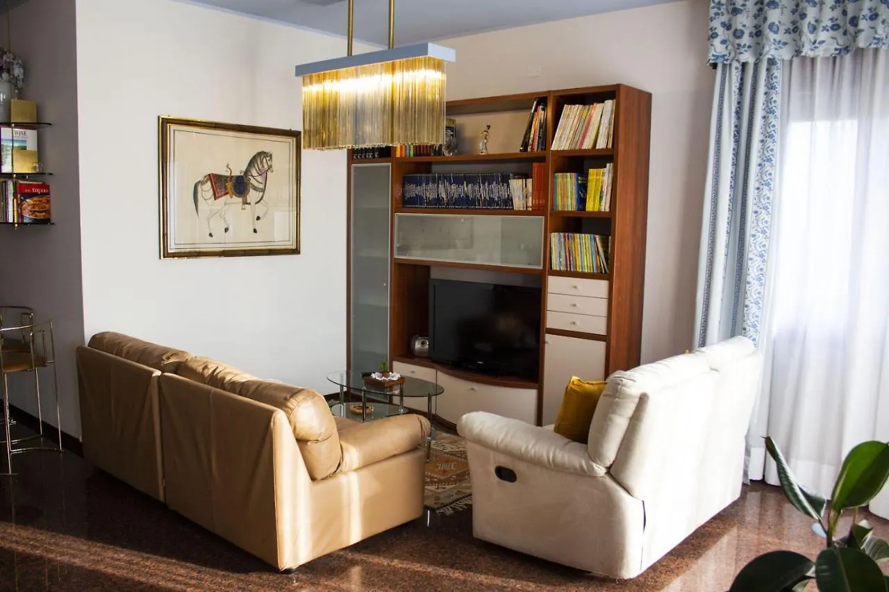 سيليا Oleandro Bed & Breakfast إيطاليا